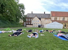 Yoga-Klosterpforte2